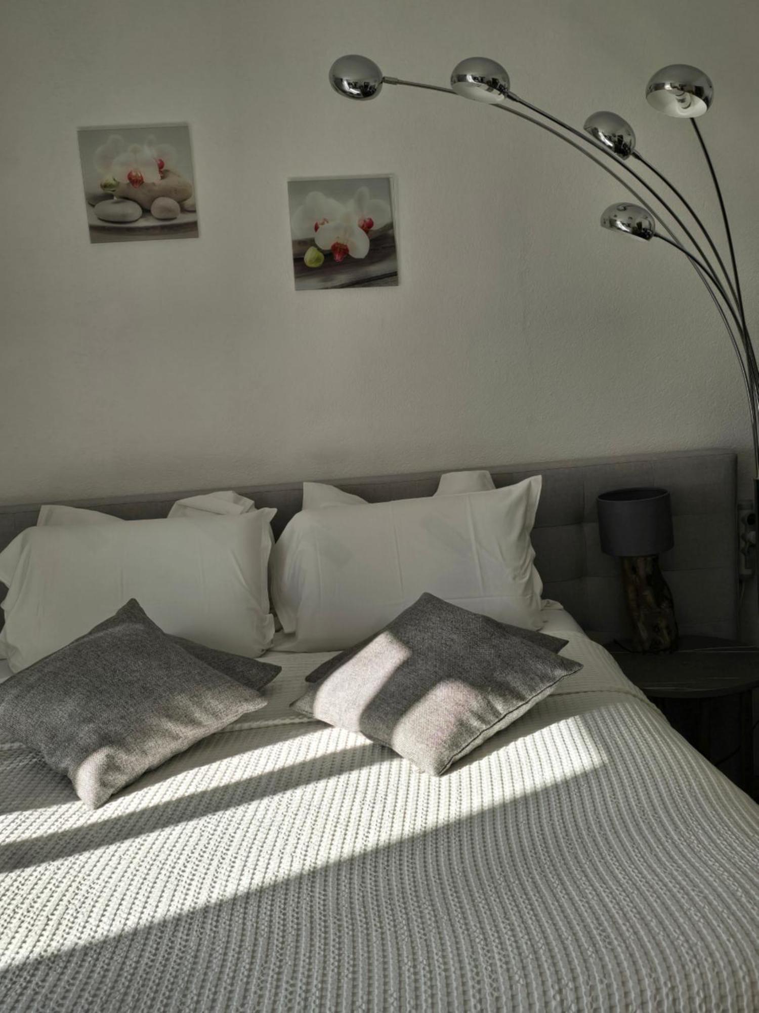Apartments Iris เบรลา ภายนอก รูปภาพ